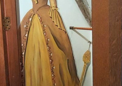 Gold Georgian costume mural